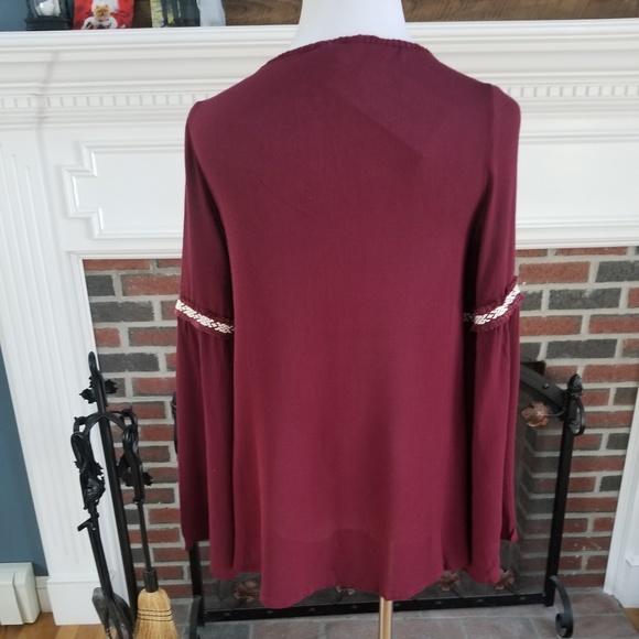 $6⭐️ Wine Embellished Bohemian Top - Picture 3 of 8